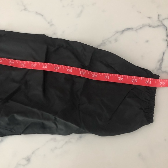 NEW 💯 Nylon Unisex Packable Anorak. - Picture 11 of 13